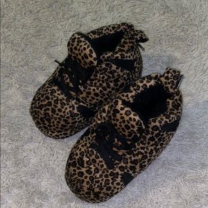 Snooki slippers